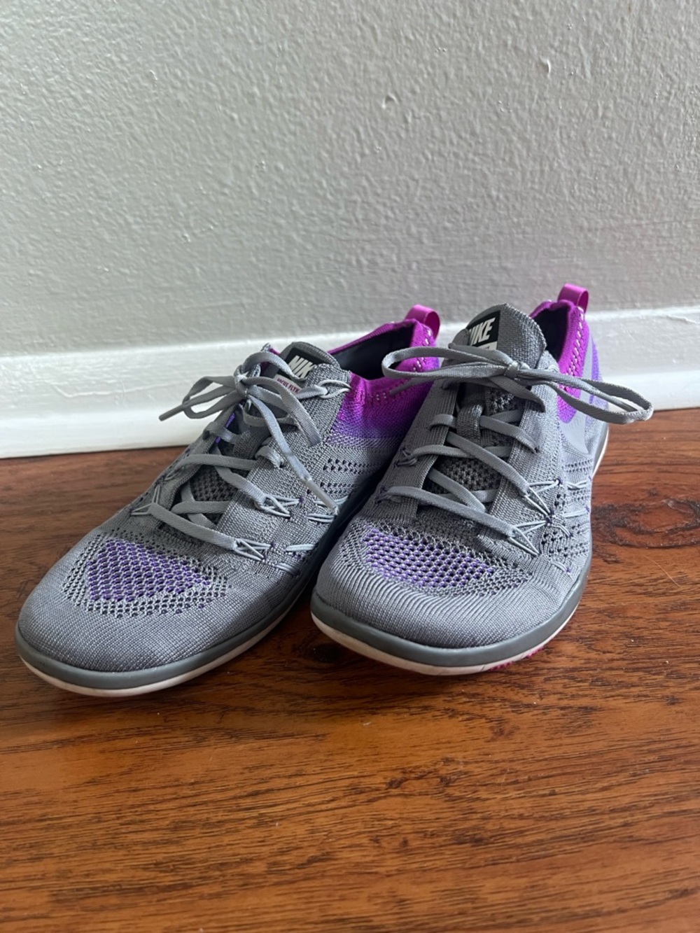 Nike Free TR Focus Flyknit Running Shoes - Women's Size 8 Gray Purple